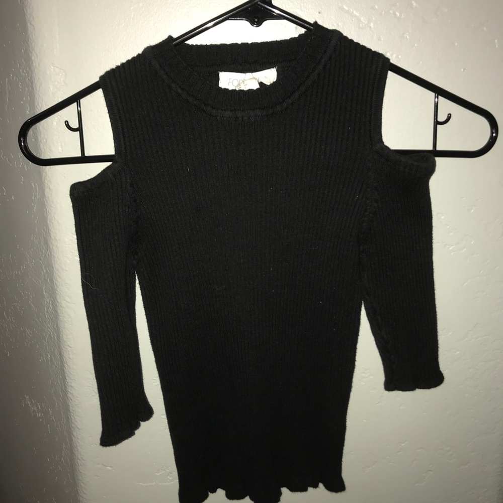 Open shoulder forever 21 Top